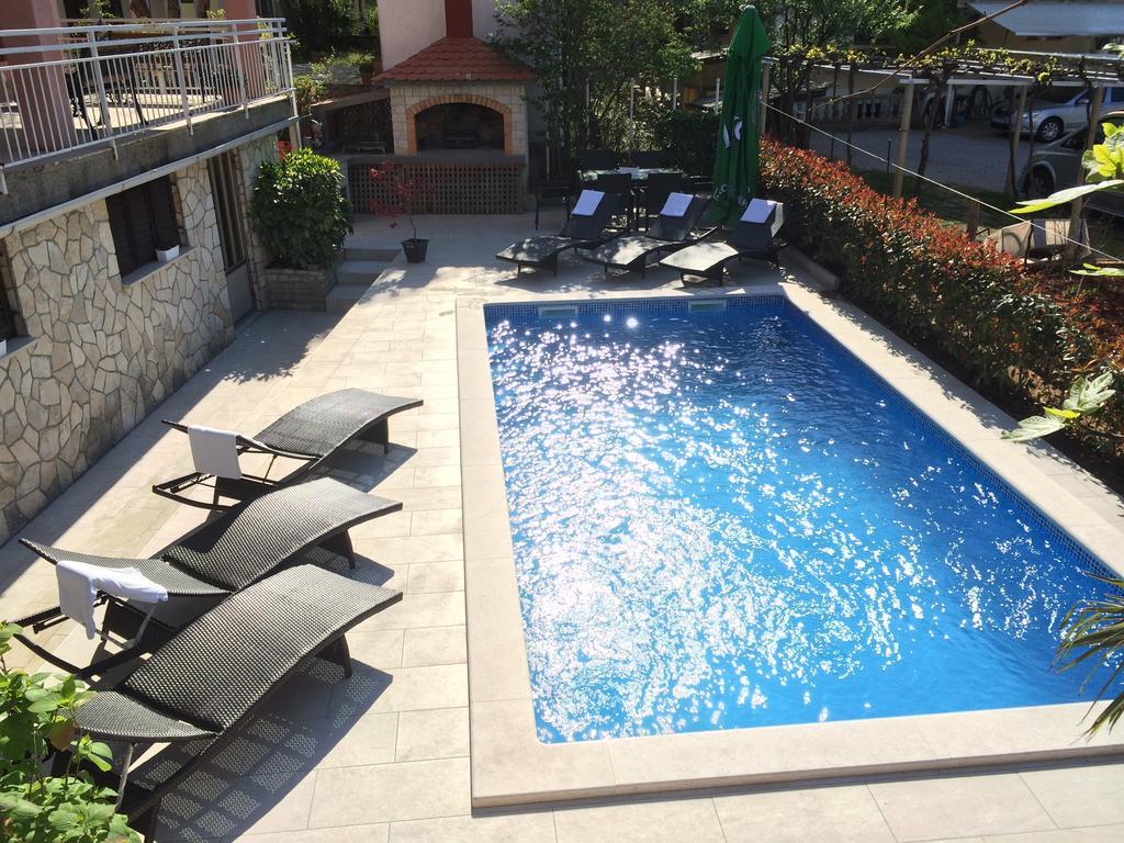 Villa Dijana Malinska Oda fotoğraf