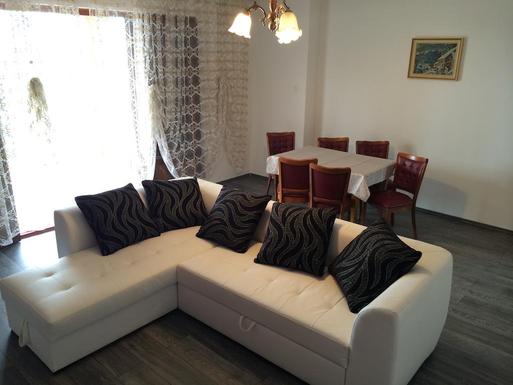 Villa Dijana Malinska Oda fotoğraf